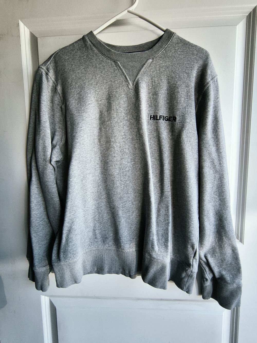 Tommy Men's Crewneck Sweatshirt - Gray